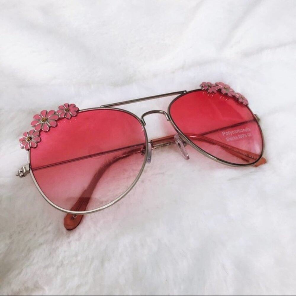 Flower Pink Accented Trim Aviators Sunglasses